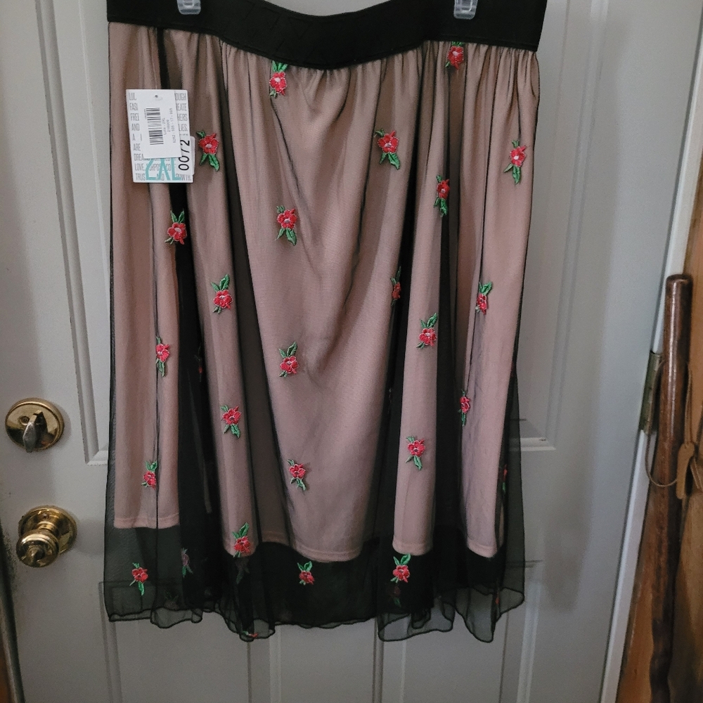 Floral Embroidered Skirt - Black and Pink